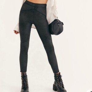 Free People Midnight NWT Vegan Faux Suede Black Leggings Size Small